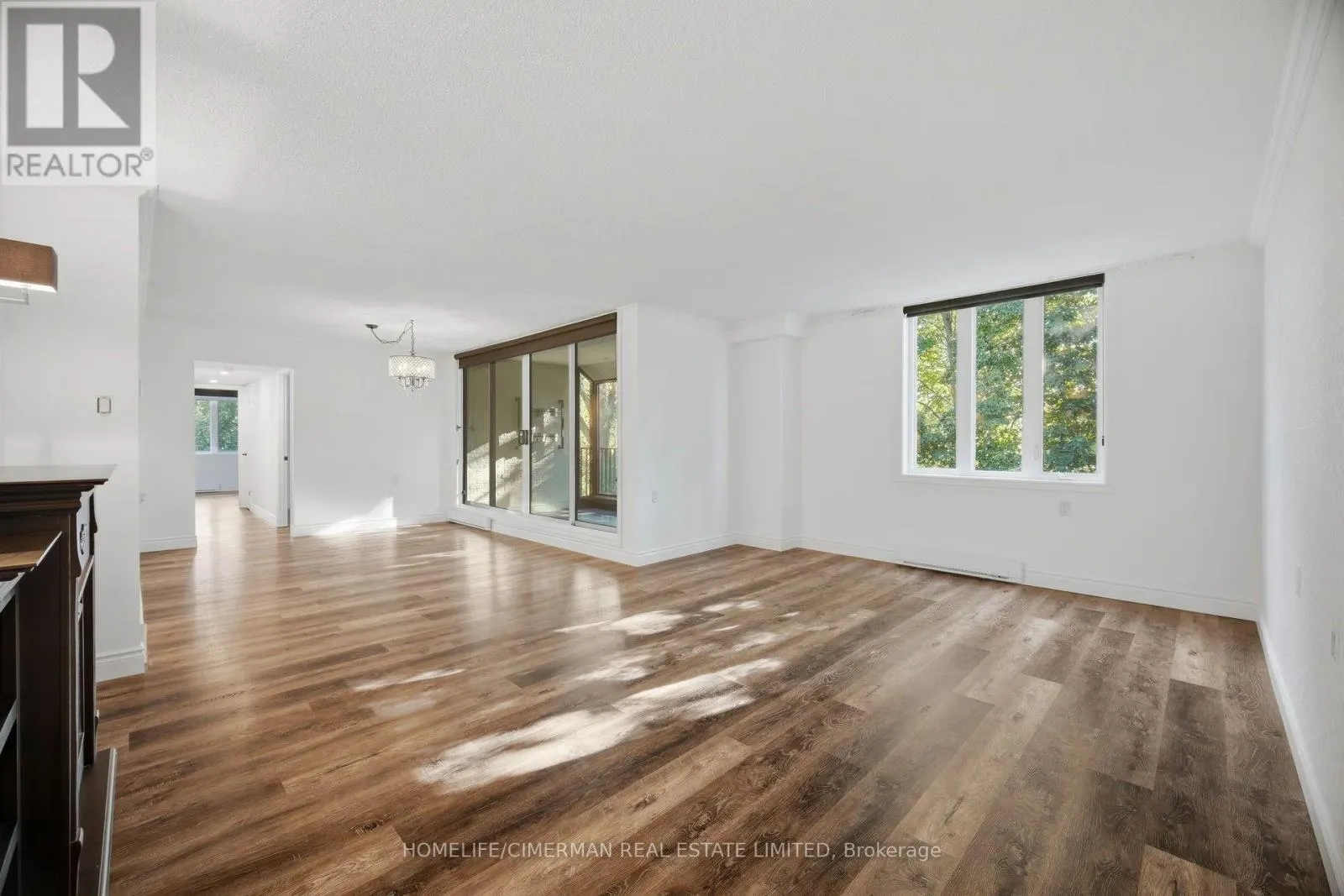 320 - 150 WILSON STREET W