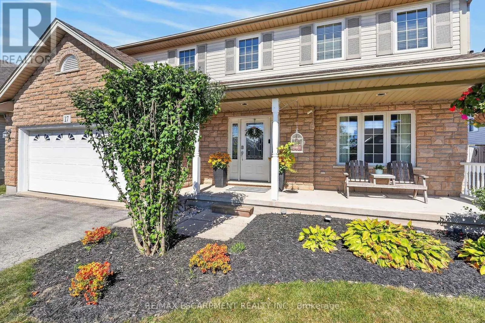 17 CHERRY AVENUE