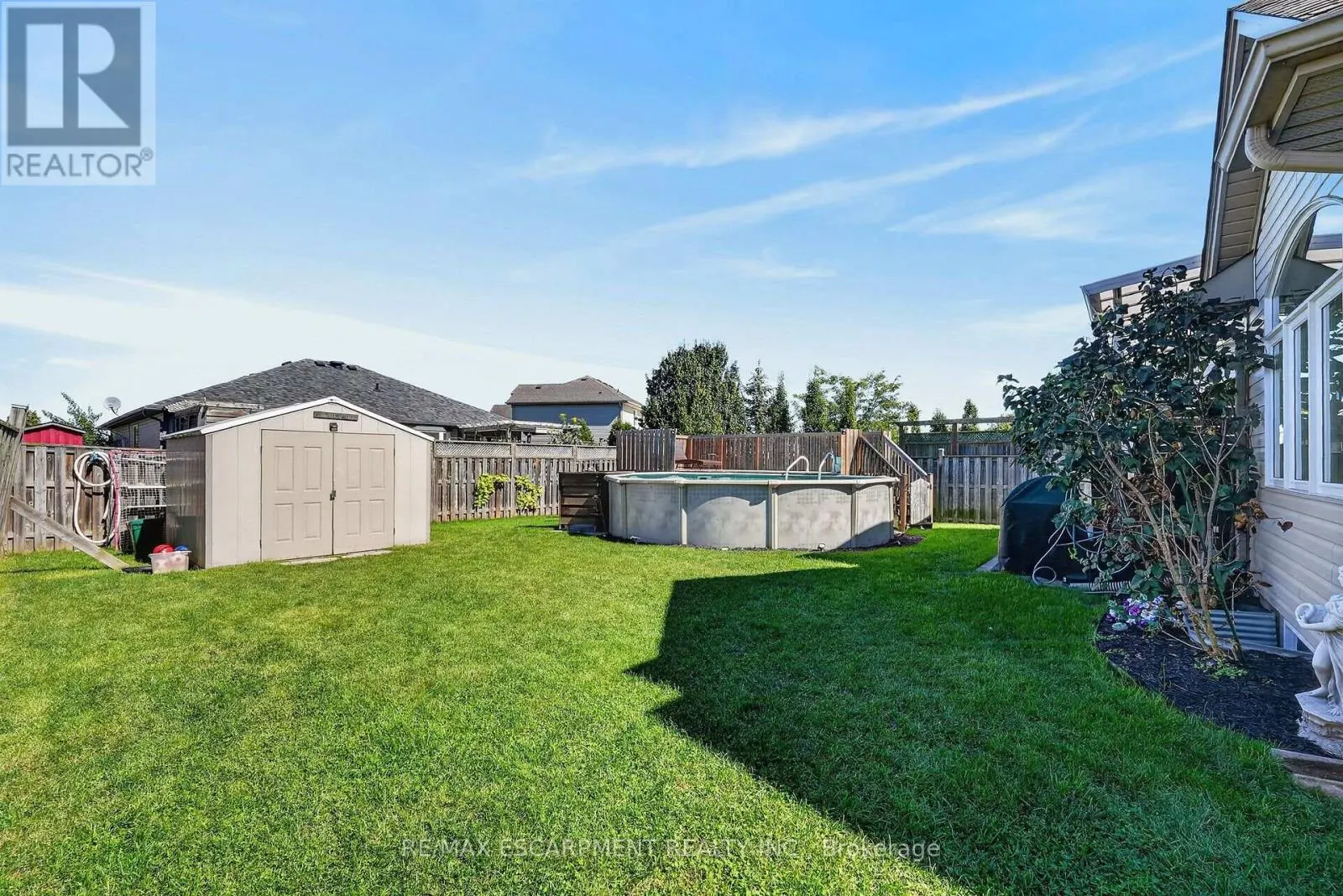 17 CHERRY AVENUE