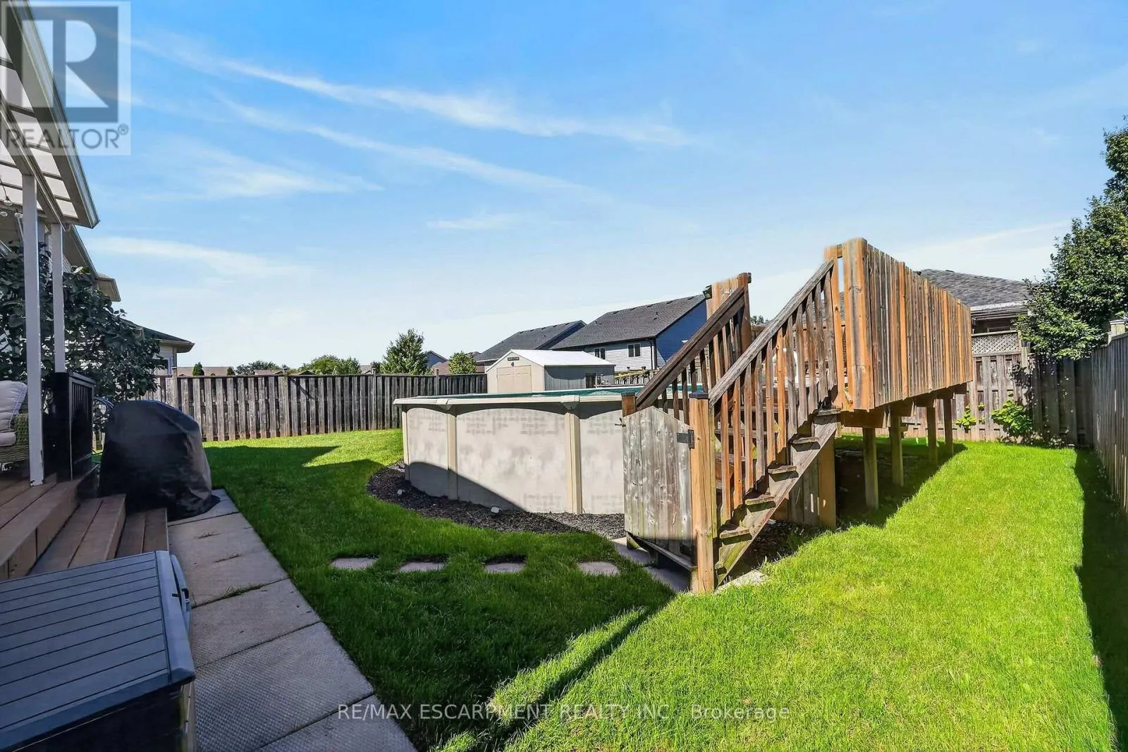 17 CHERRY AVENUE