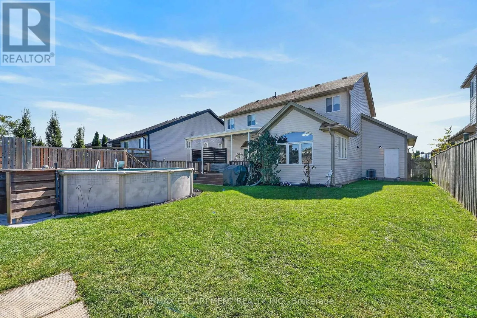 17 CHERRY AVENUE