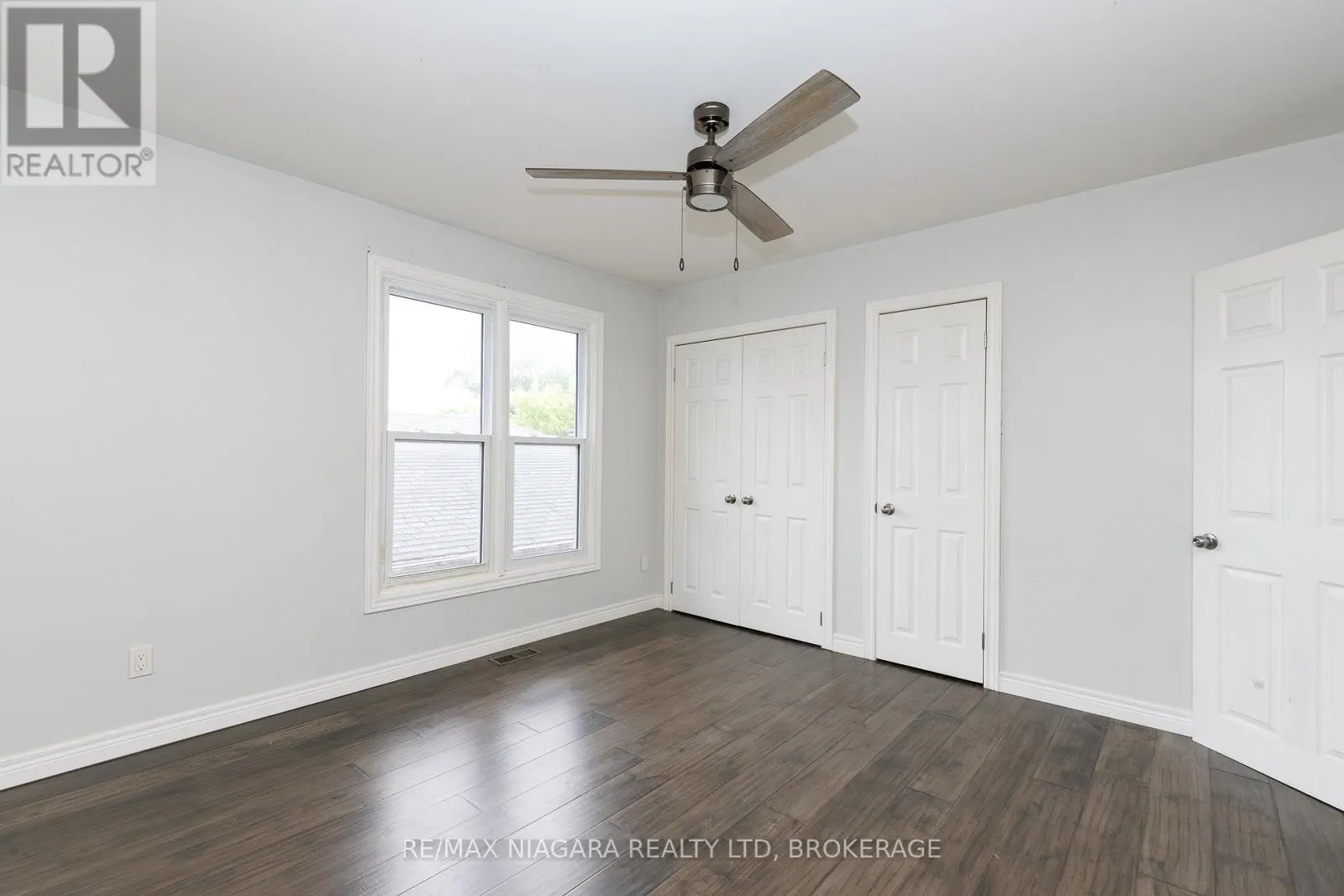 1 - 252 BERTIE STREET #1