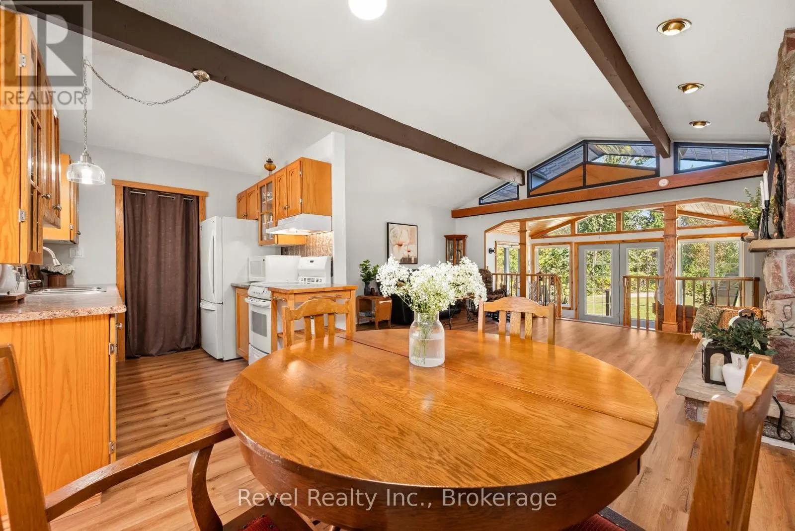 12 ALPINE CRESCENT