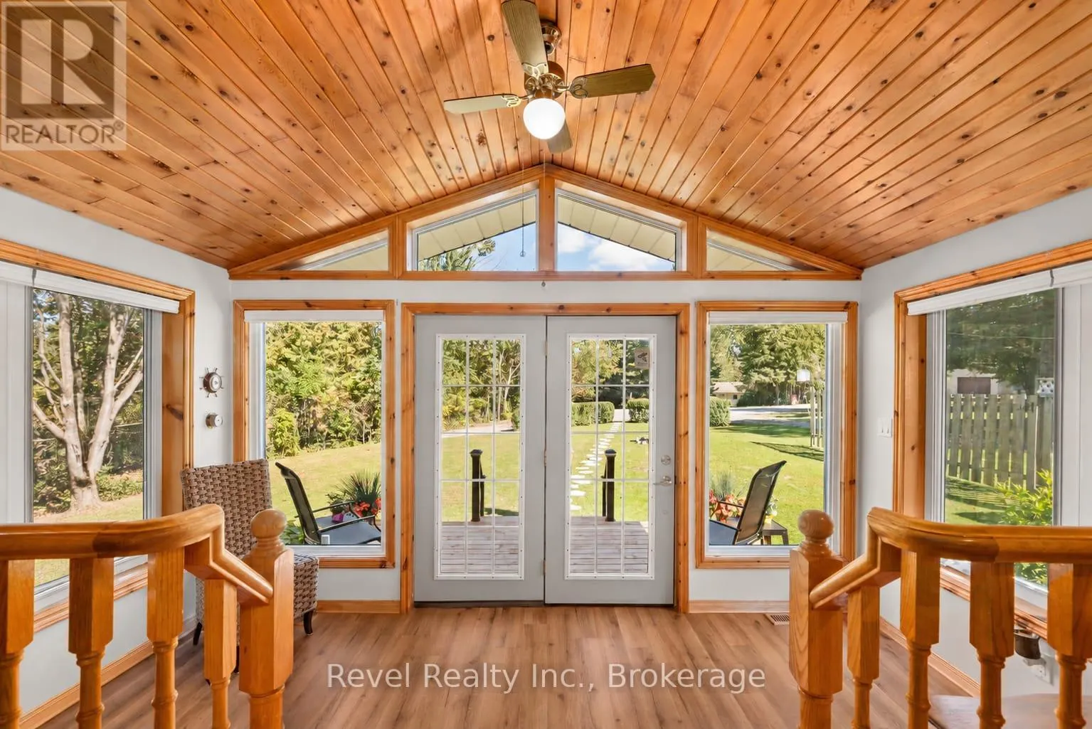 12 ALPINE CRESCENT