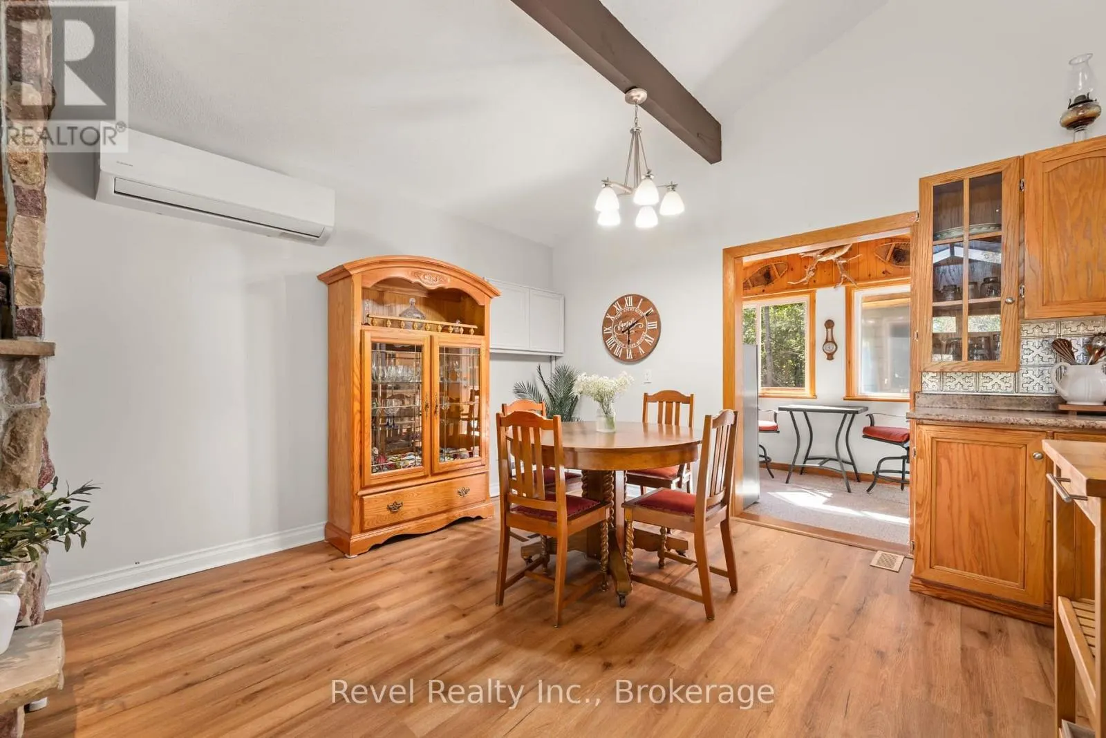12 ALPINE CRESCENT