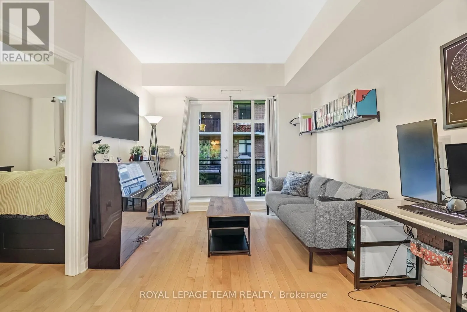 414 - 235 KENT STREET