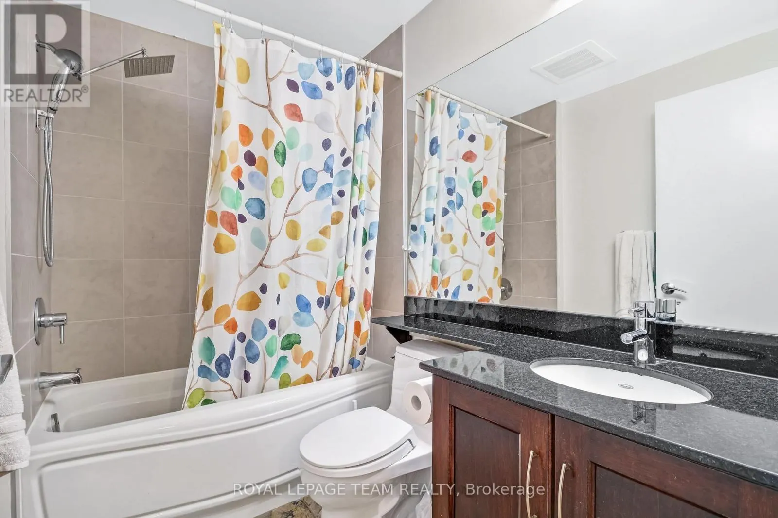414 - 235 KENT STREET