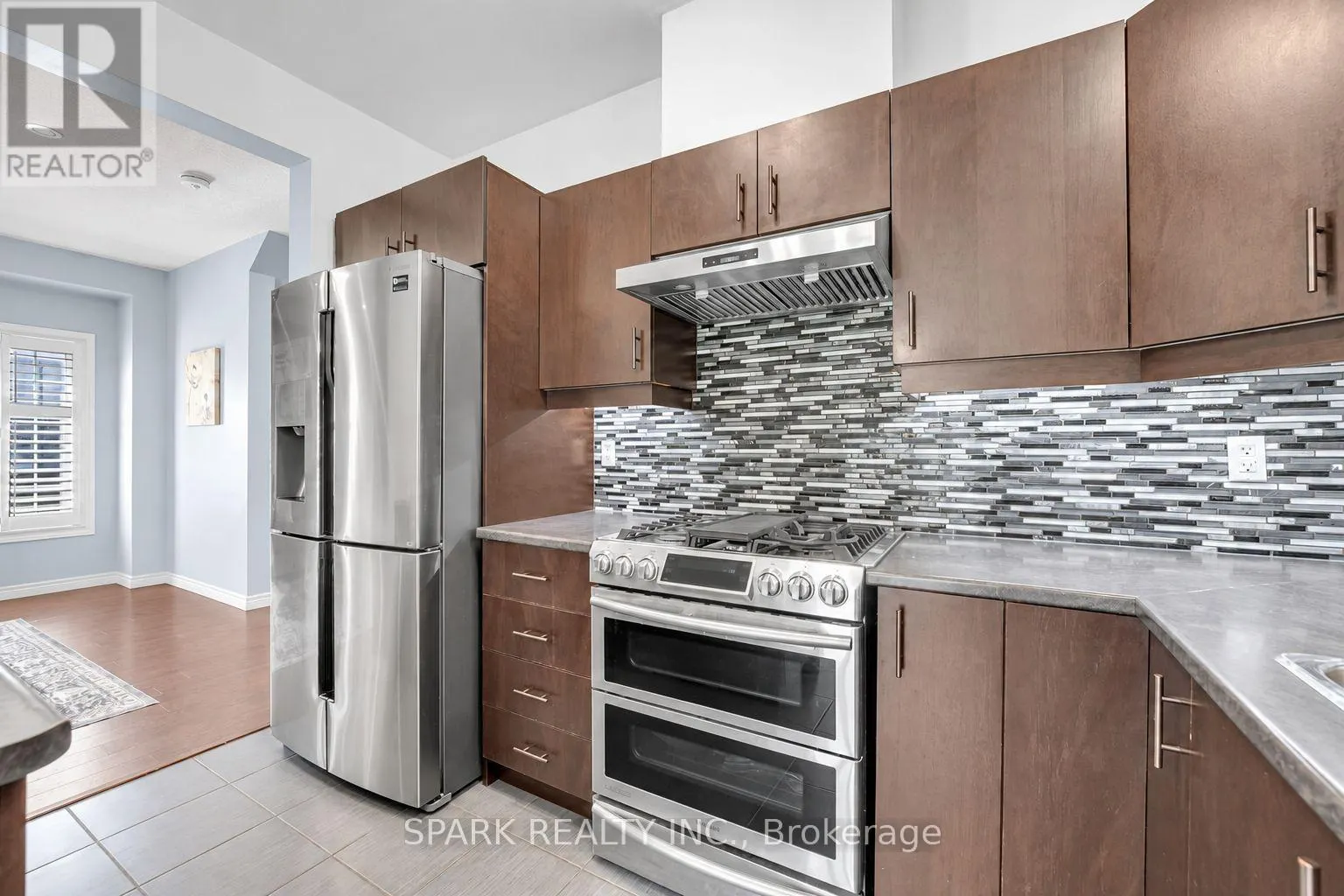 4 CUTTS CRESCENT