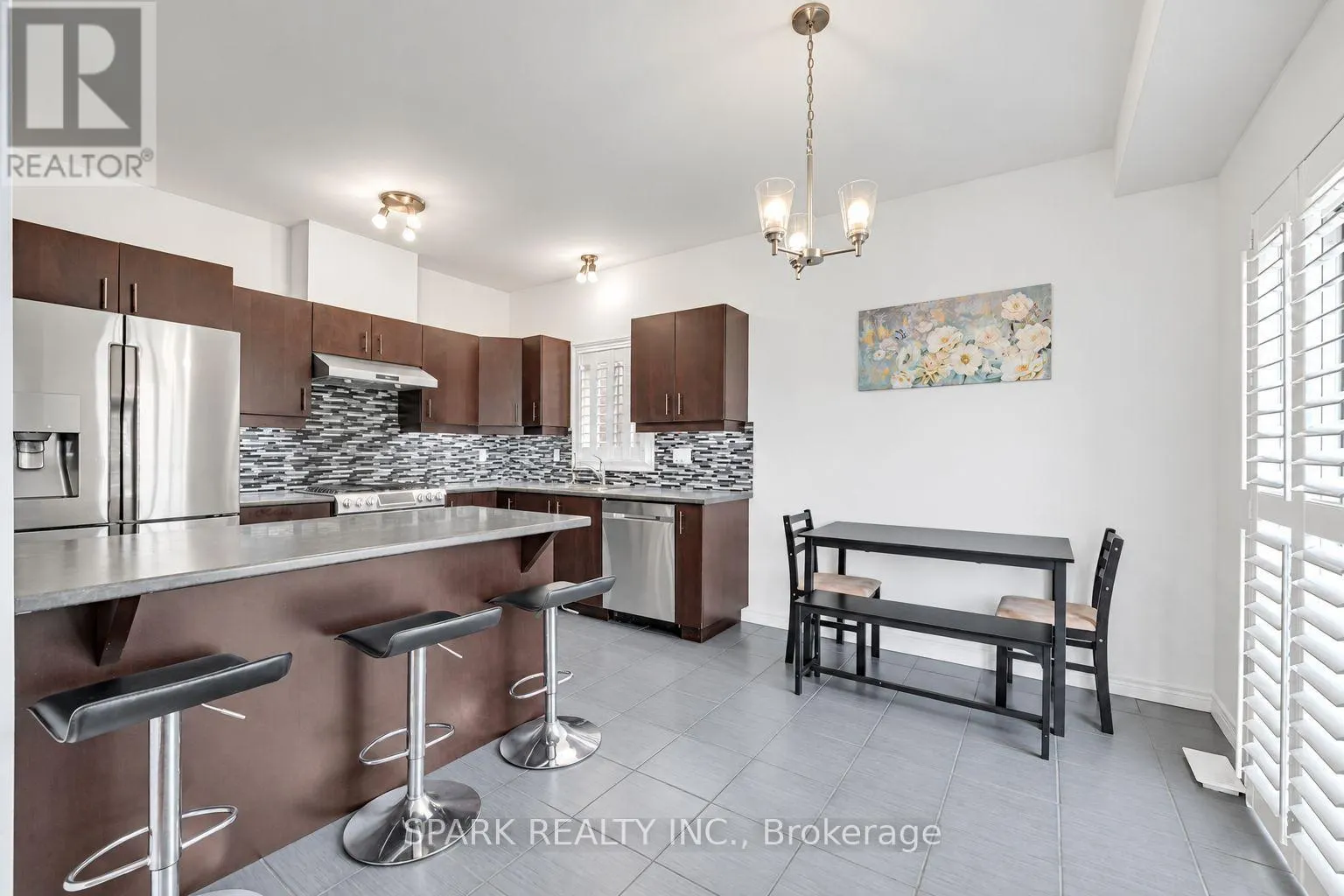 4 CUTTS CRESCENT