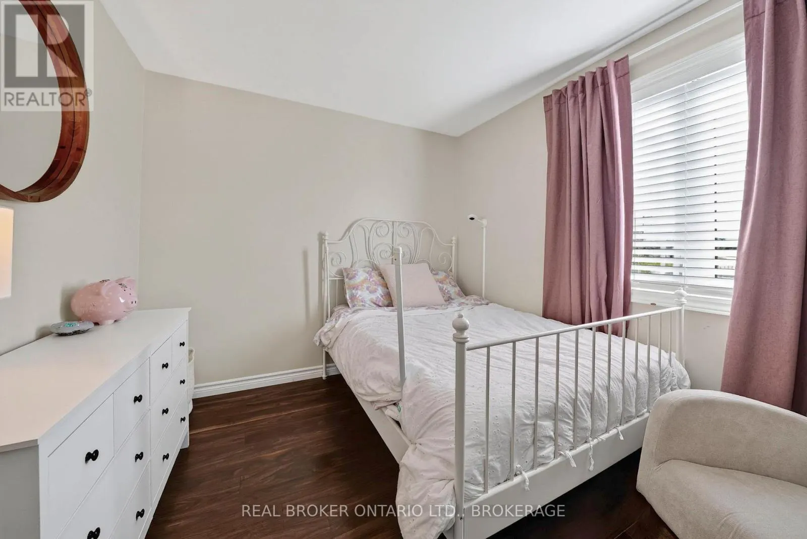55 ABAGAIL CRESCENT