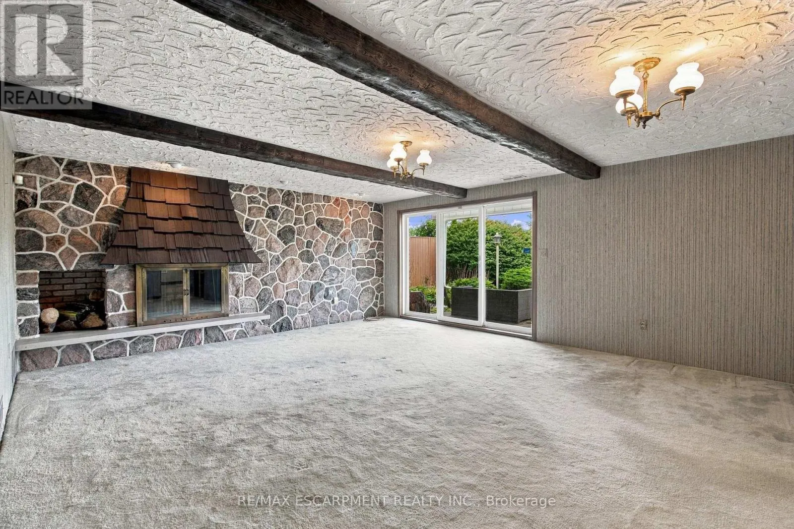 26 LESLIE DRIVE