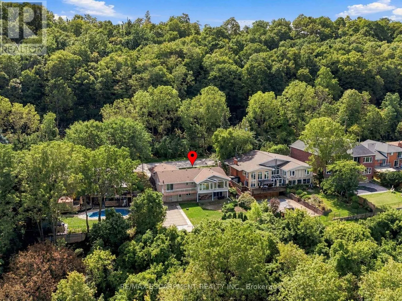 26 LESLIE DRIVE