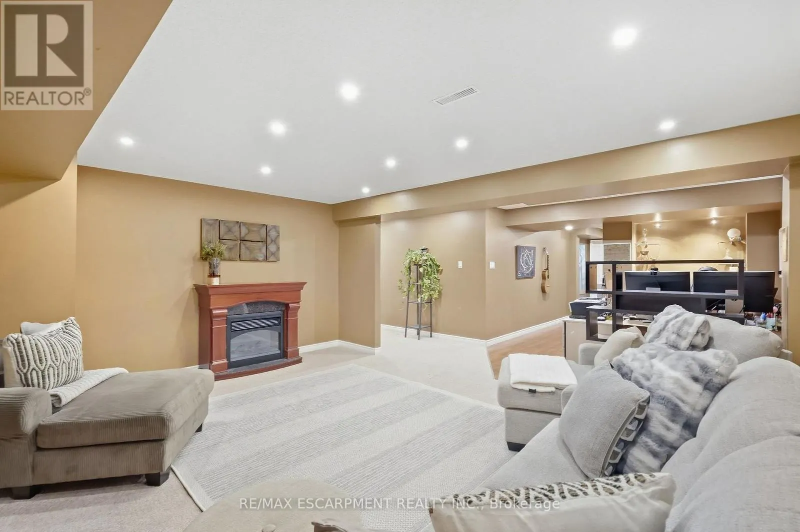 303 WEBSTER ROAD