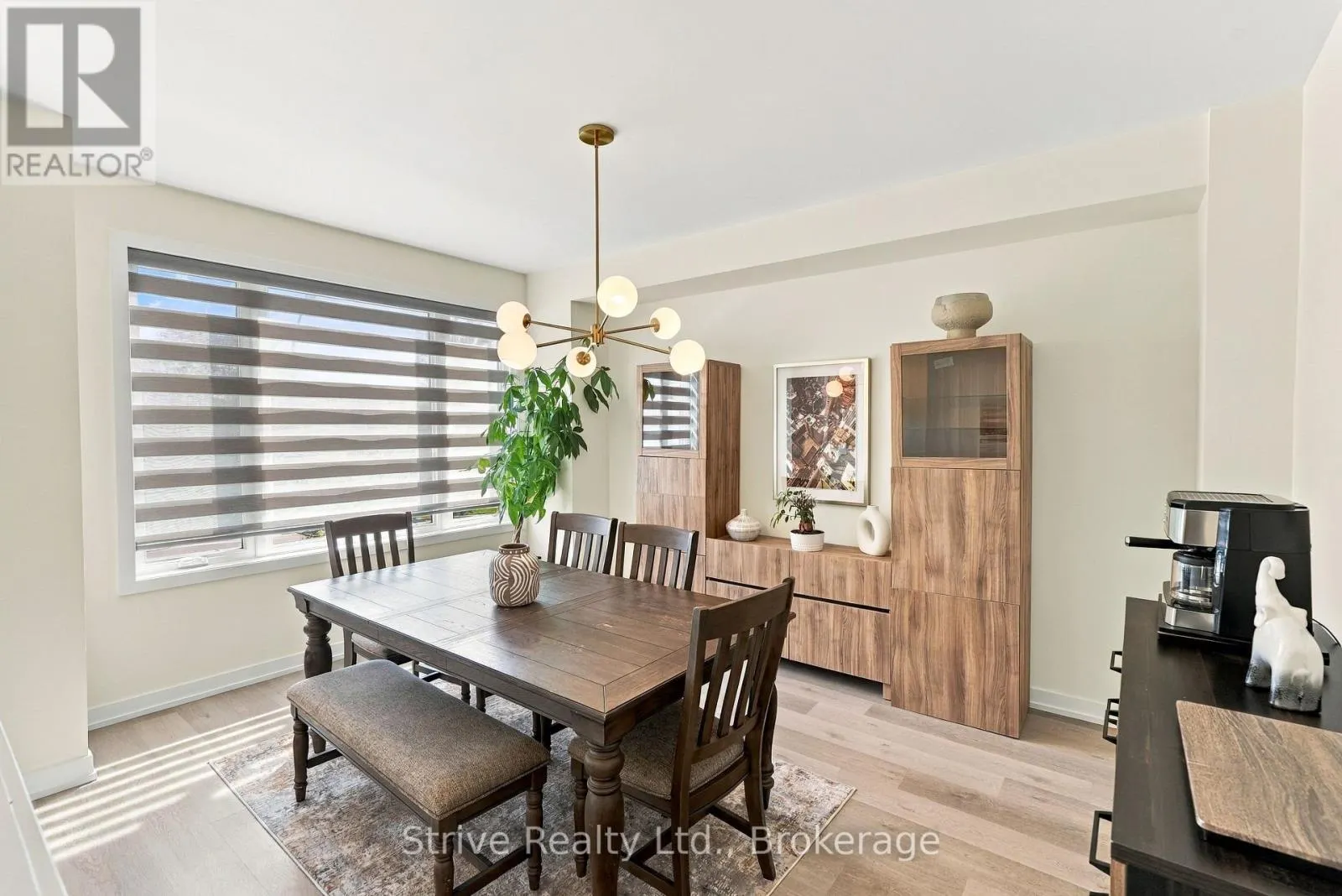 5 - 160 DENSMORE ROAD #5