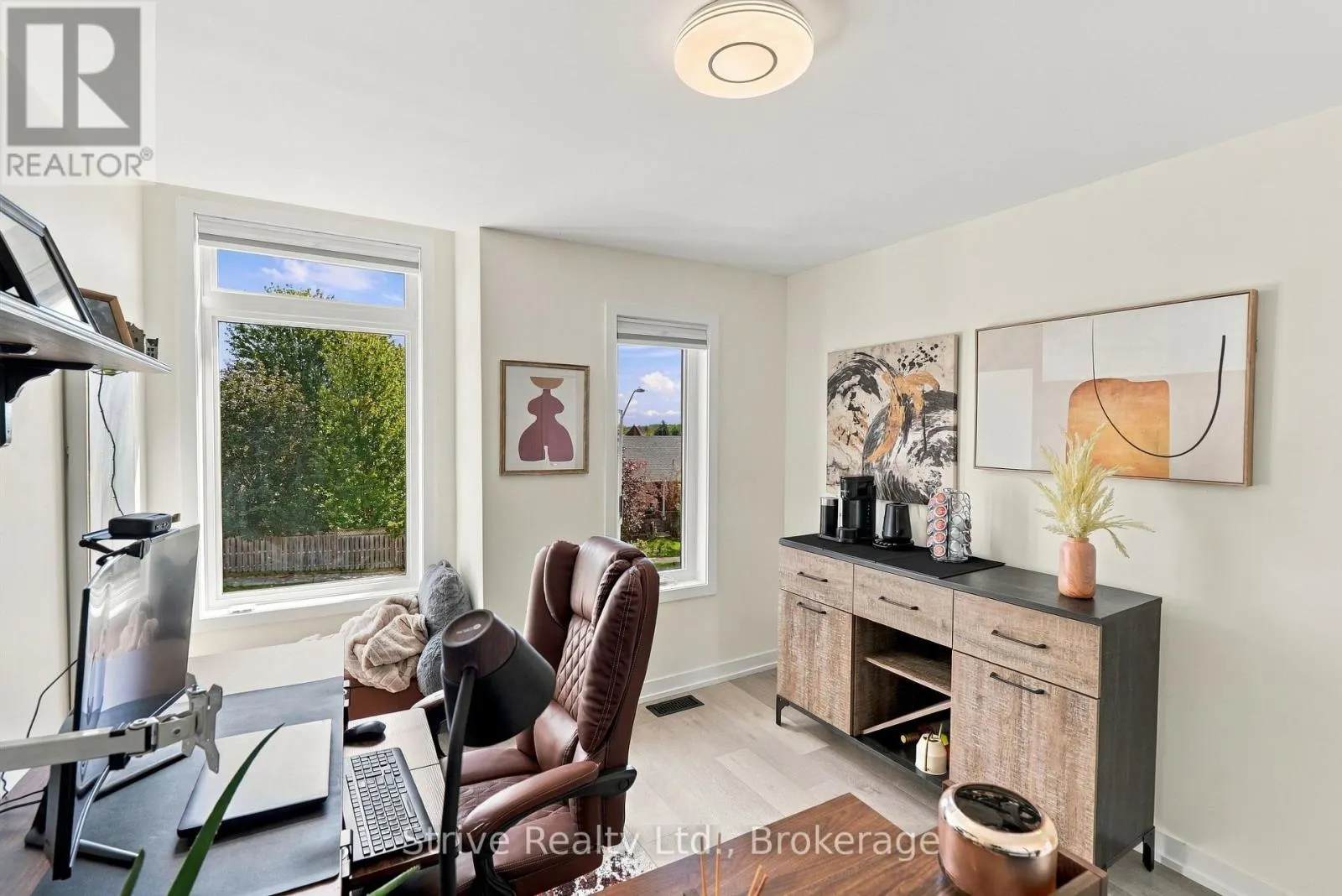 5 - 160 DENSMORE ROAD #5