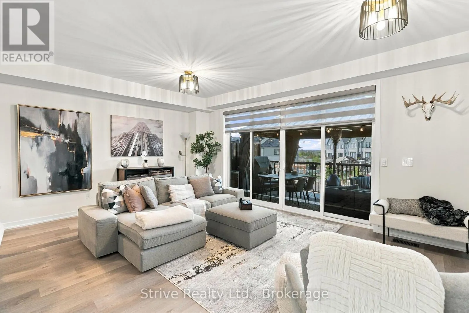 5 - 160 DENSMORE ROAD #5