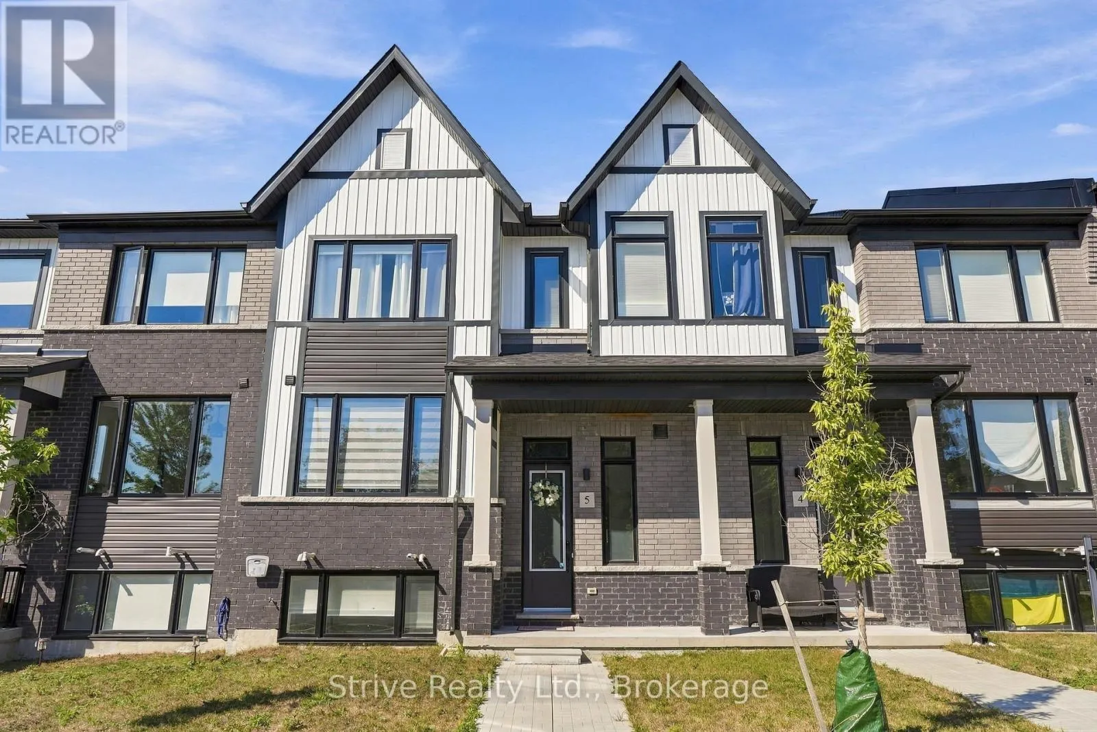 5 - 160 DENSMORE ROAD #5