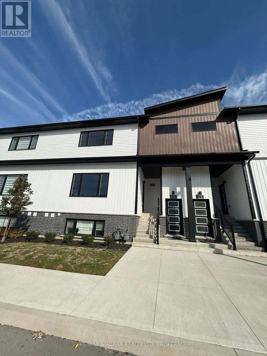 824 - 4263 FOURTH AVENUE #824