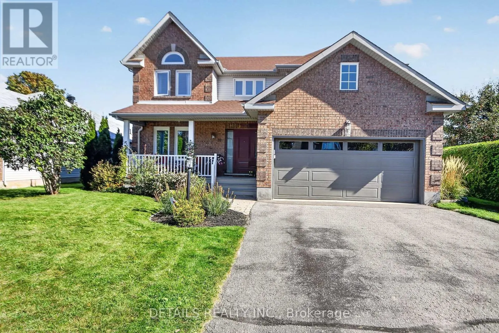 10 FOREST CREEK DRIVE