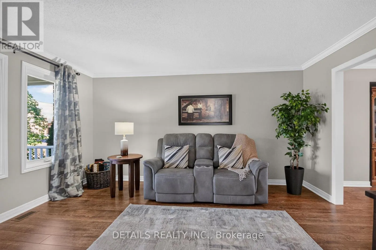 10 FOREST CREEK DRIVE