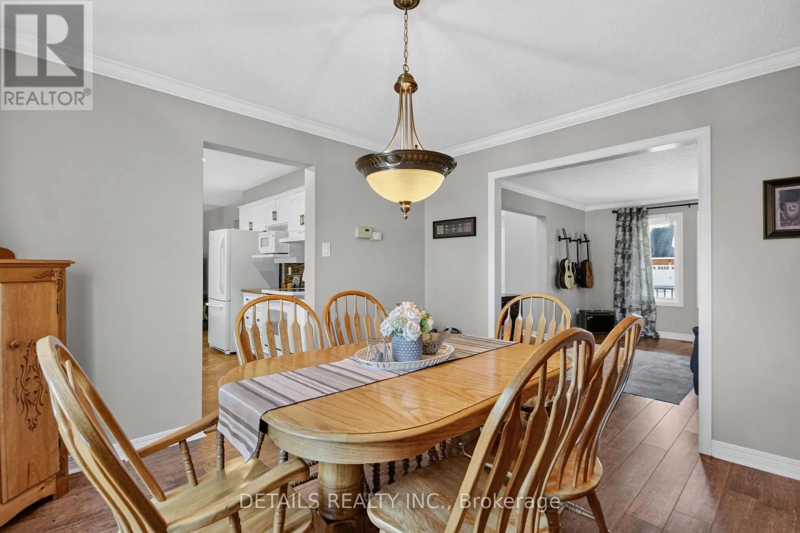 10 FOREST CREEK DRIVE