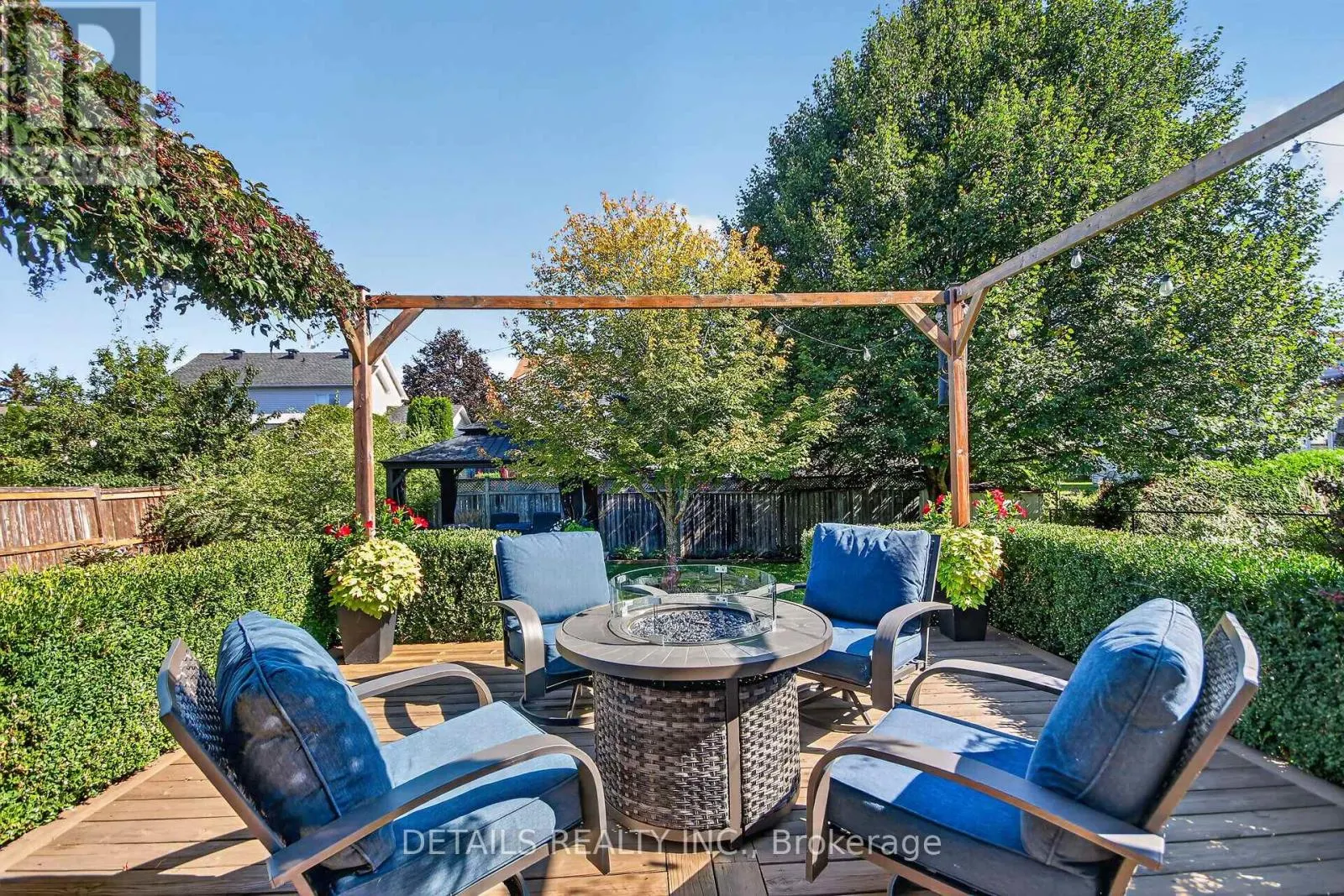 10 FOREST CREEK DRIVE