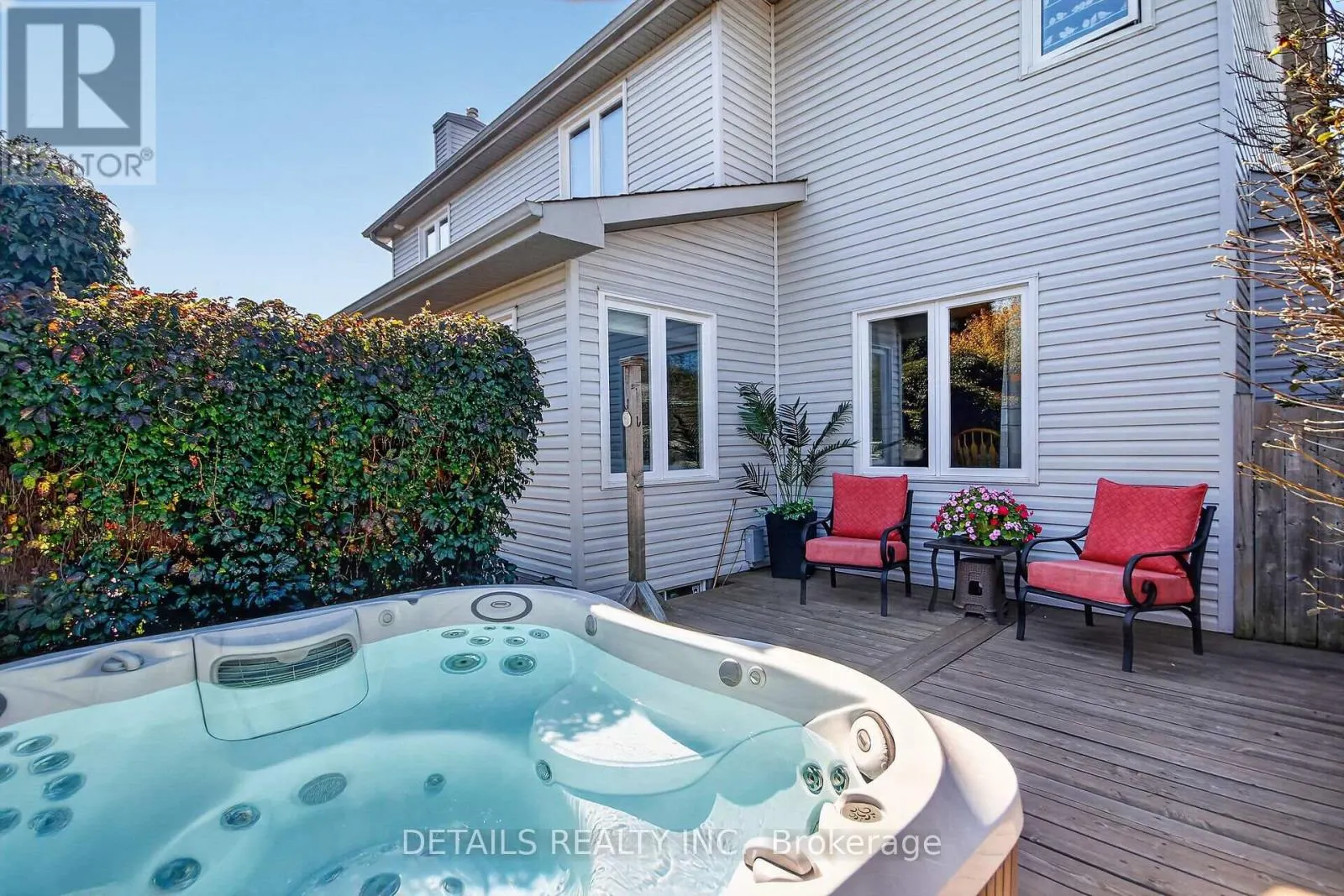 10 FOREST CREEK DRIVE
