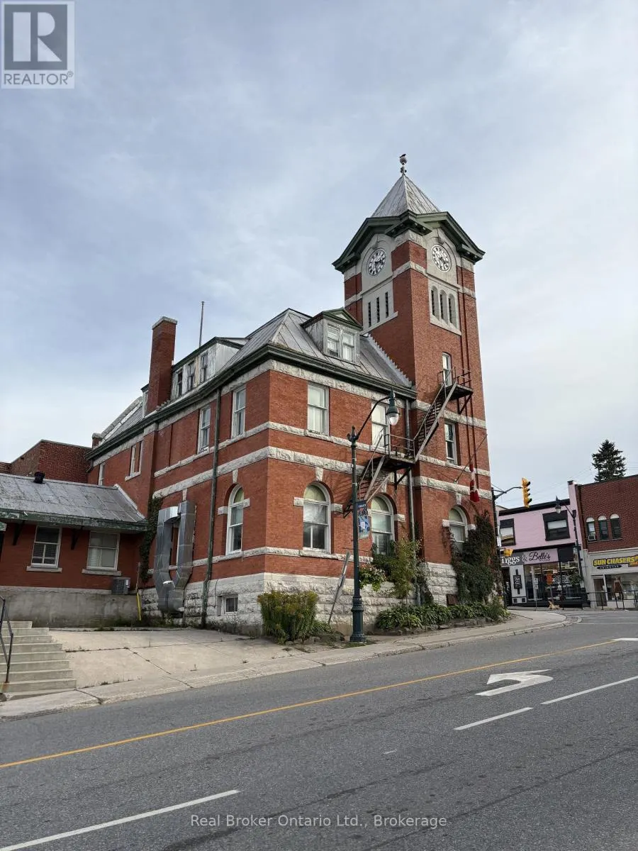 M4 - 49 MANITOBA STREET #M4