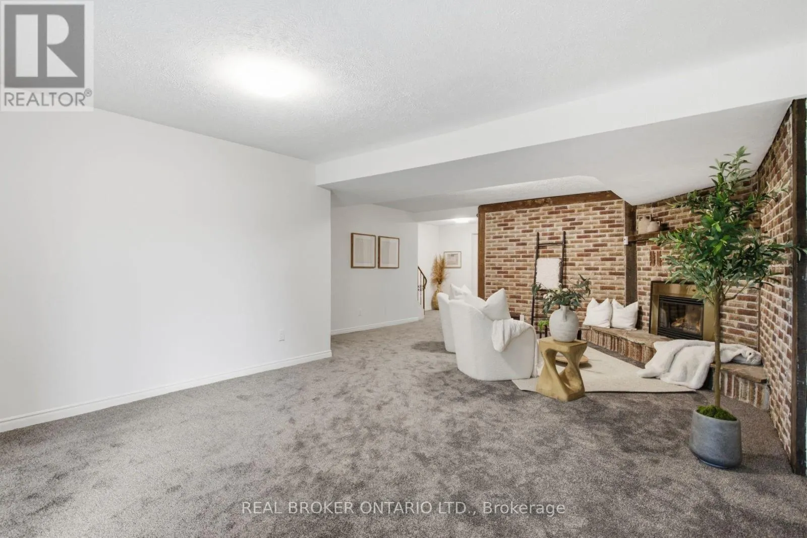 22 RIPLEY CRESCENT