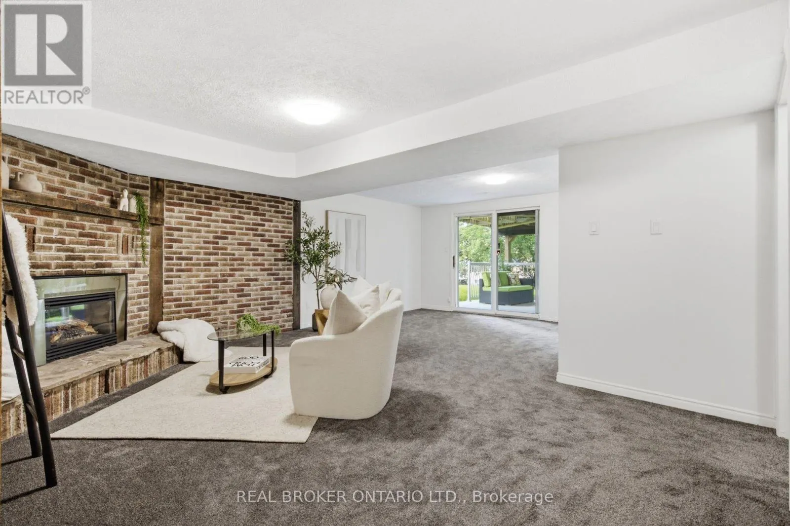 22 RIPLEY CRESCENT