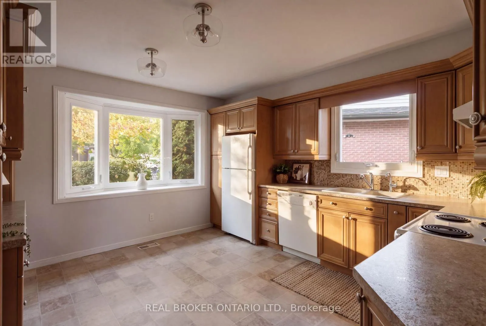 22 RIPLEY CRESCENT