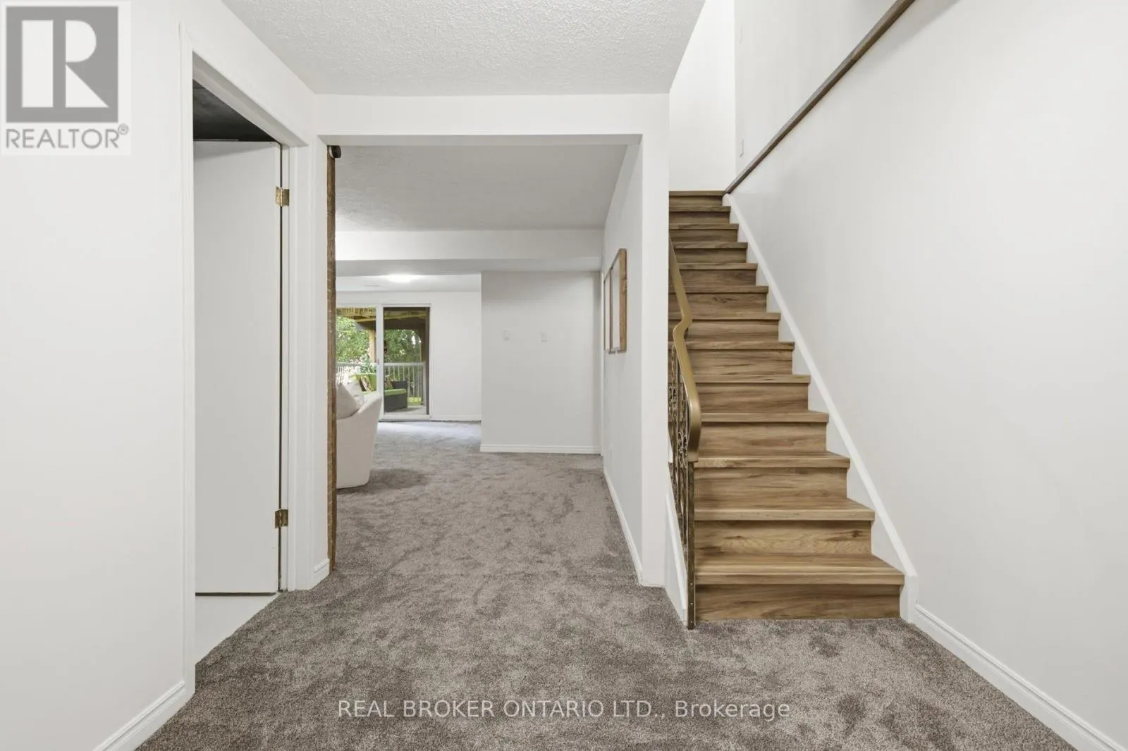 22 RIPLEY CRESCENT