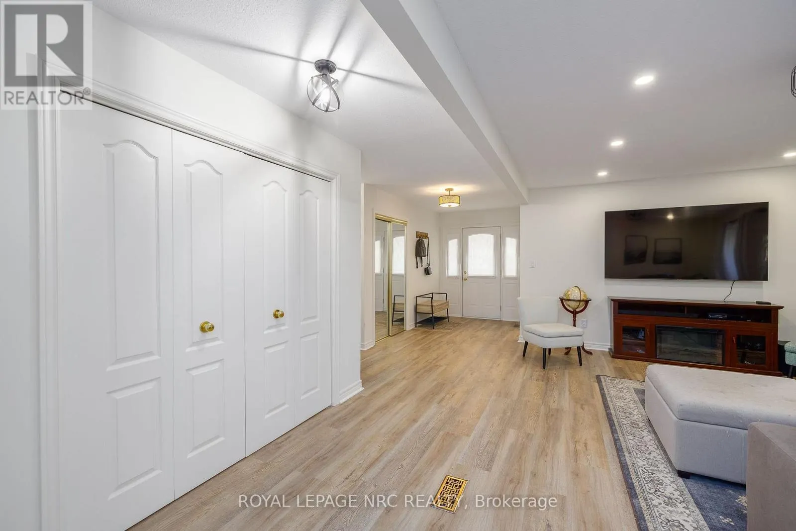 7621 CAMERON COURT