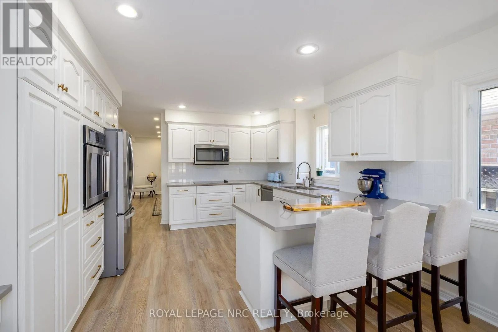 7621 CAMERON COURT