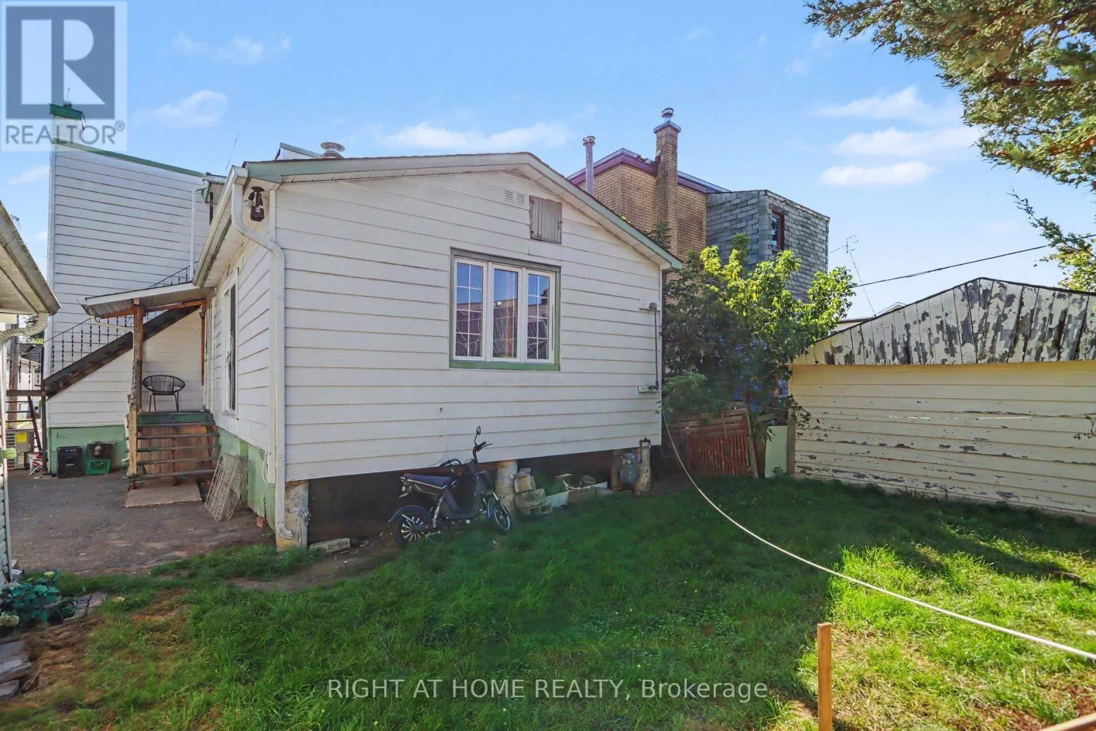 333 LEVIS AVENUE