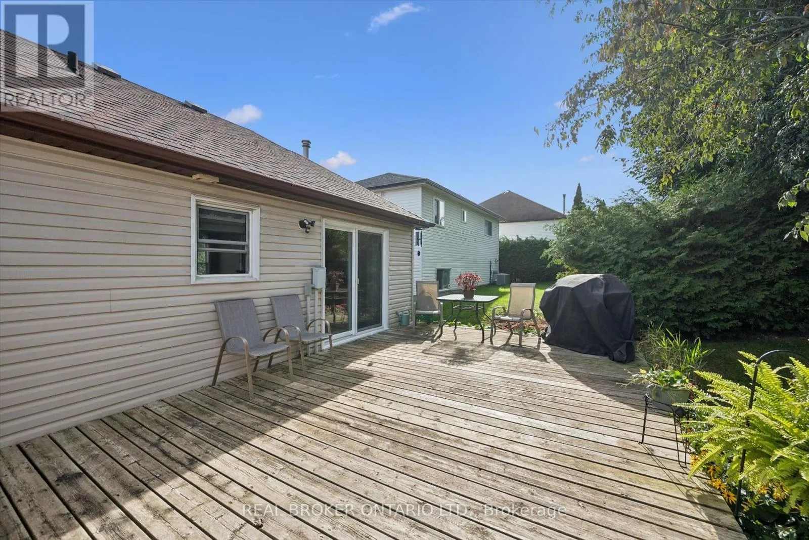 108 CANROBERT STREET