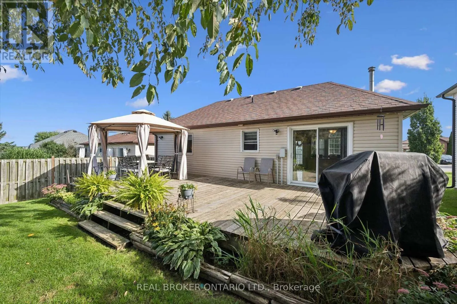 108 CANROBERT STREET