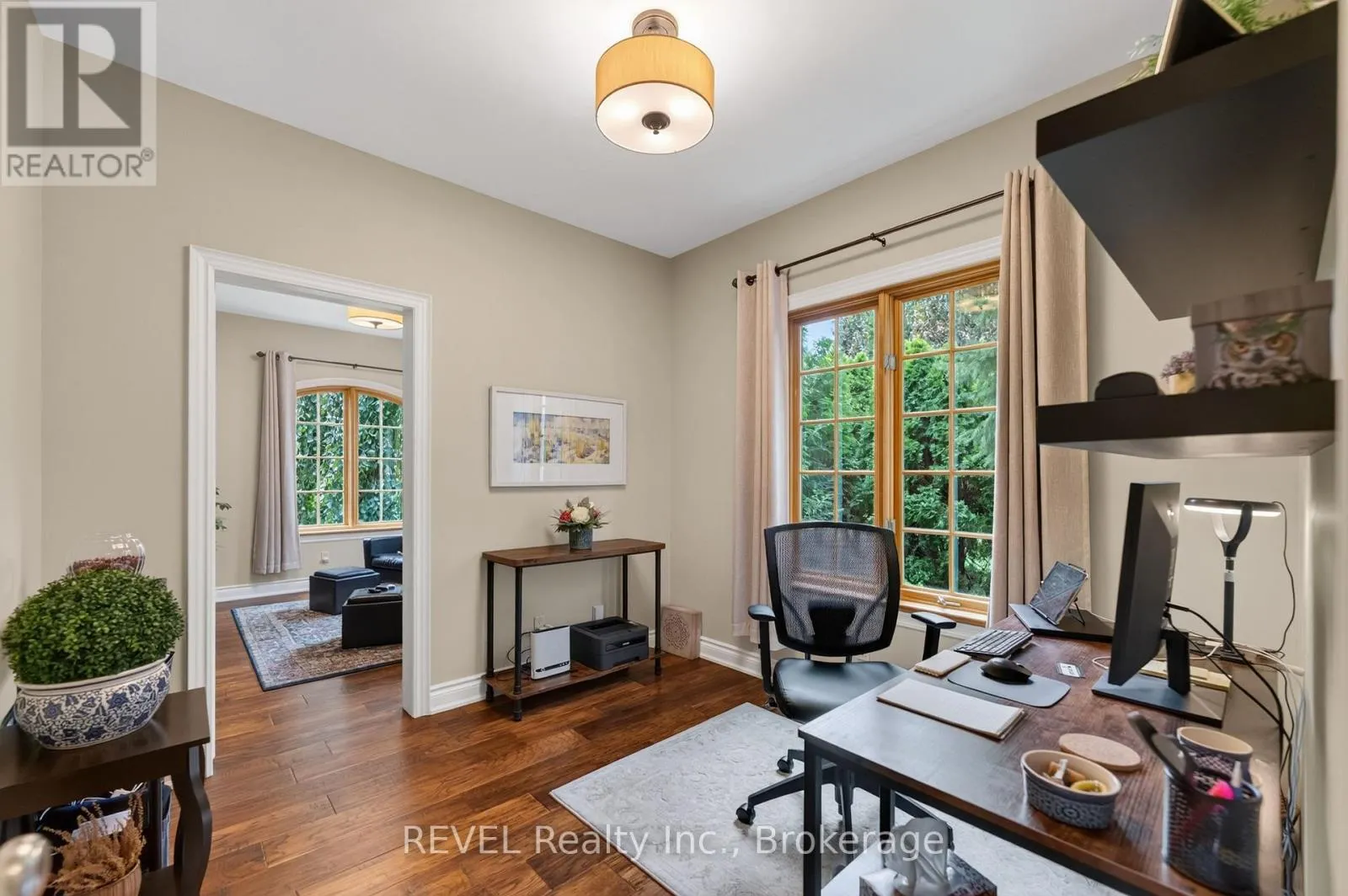 169 JOHN STREET W