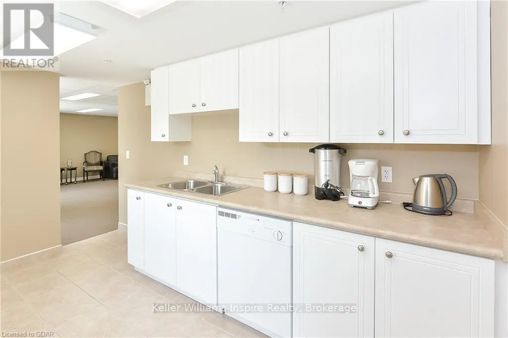 208 - 625 ST DAVID STREET S #208