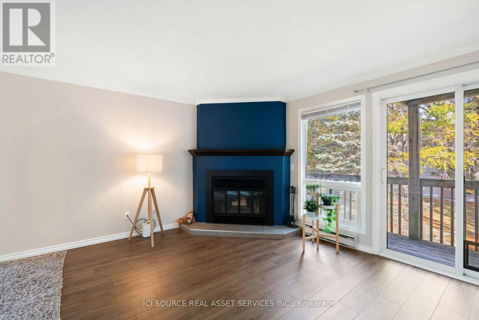 6754B JEANNE-D'ARC BOULEVARD N
