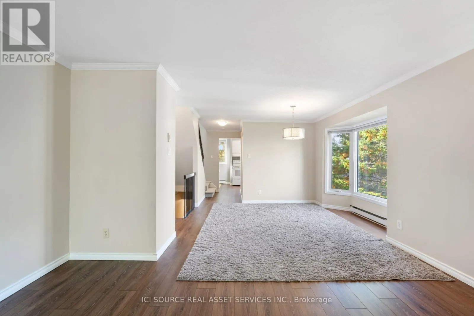 6754B JEANNE-D'ARC BOULEVARD N