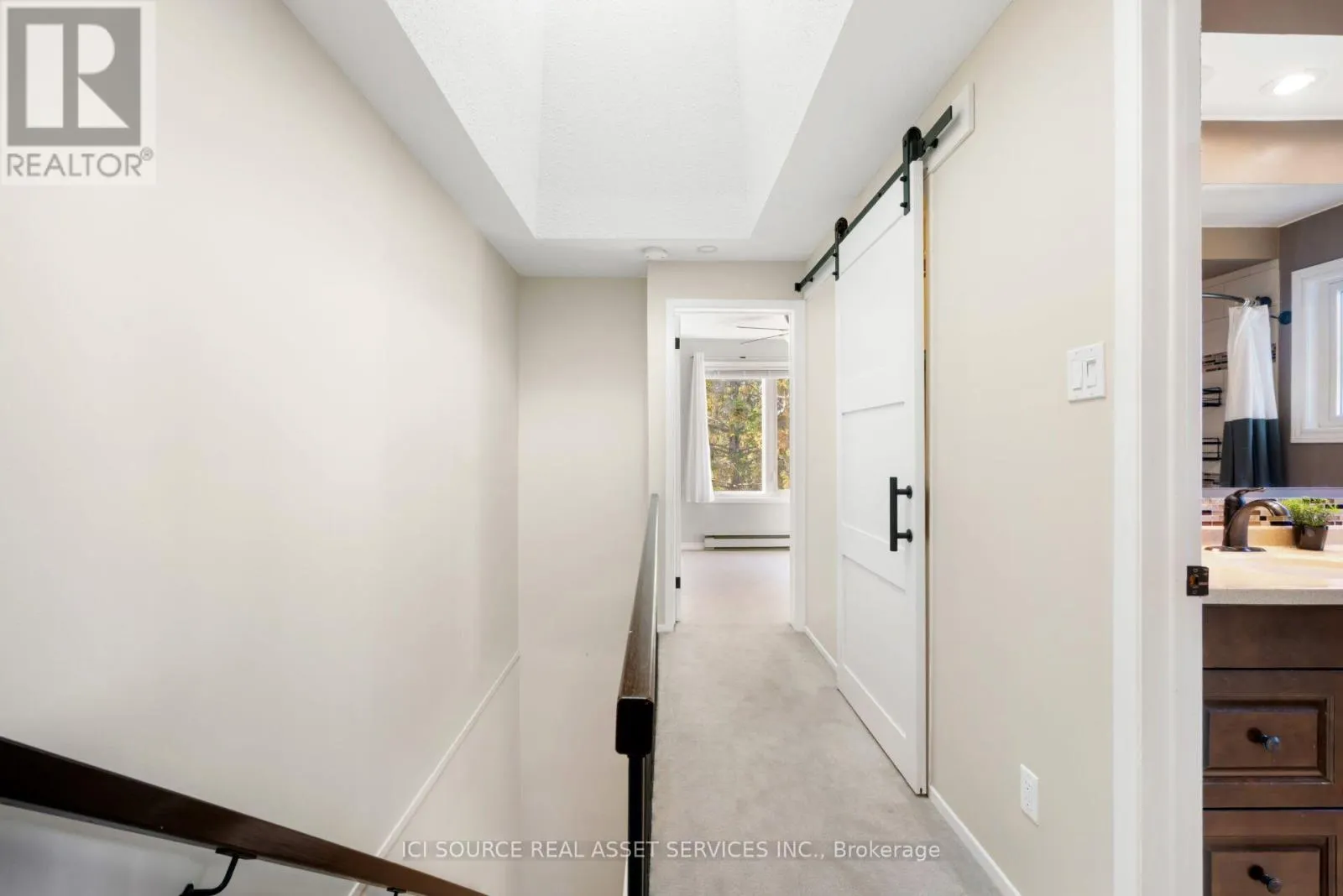 6754B JEANNE-D'ARC BOULEVARD N