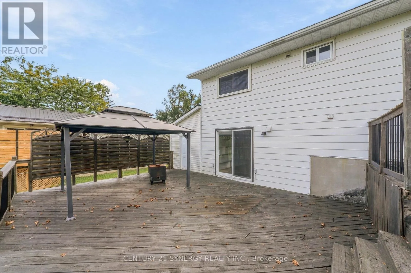 696 WHITES ROAD