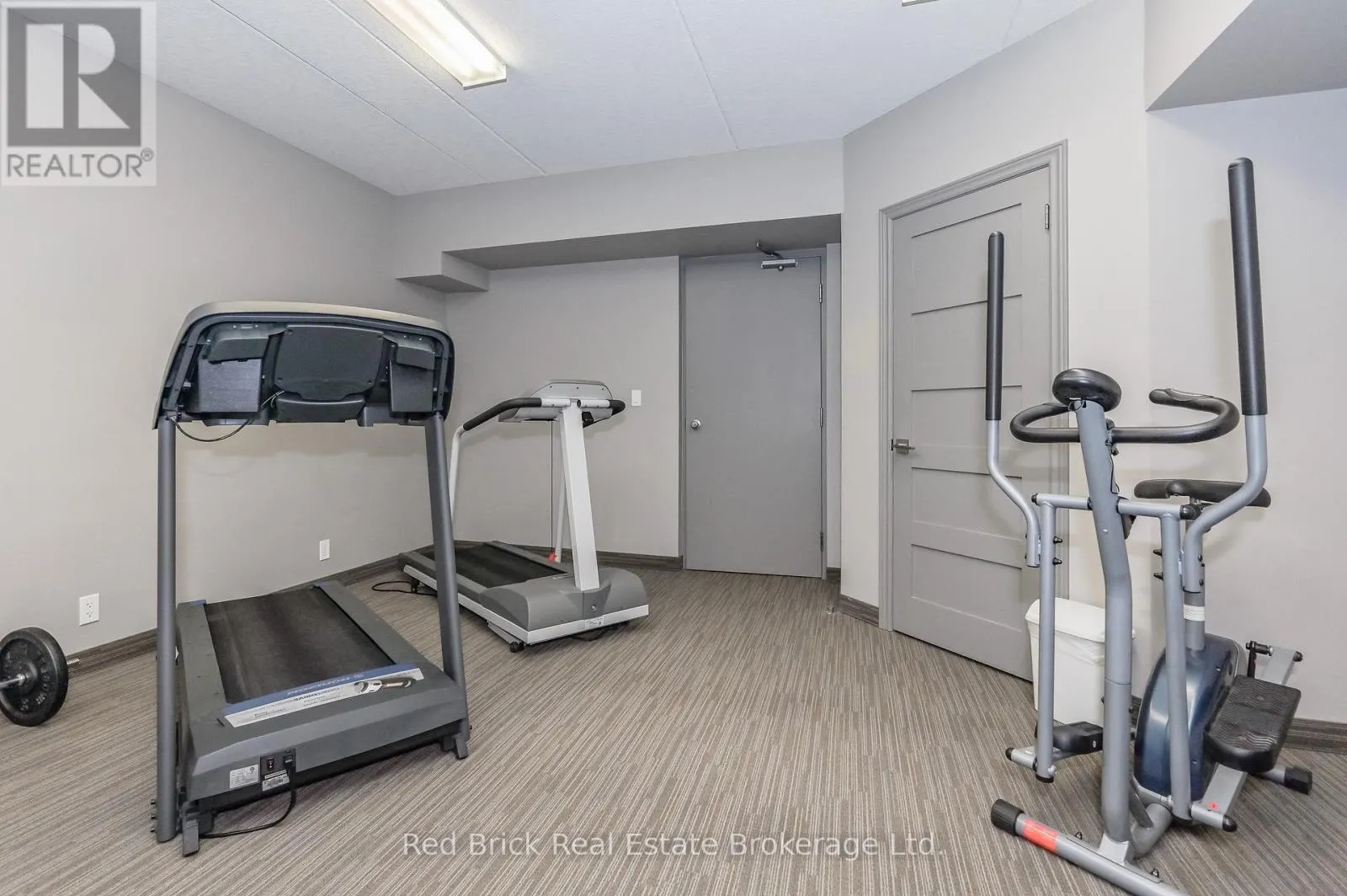207 - 6492 GERRIE ROAD #207