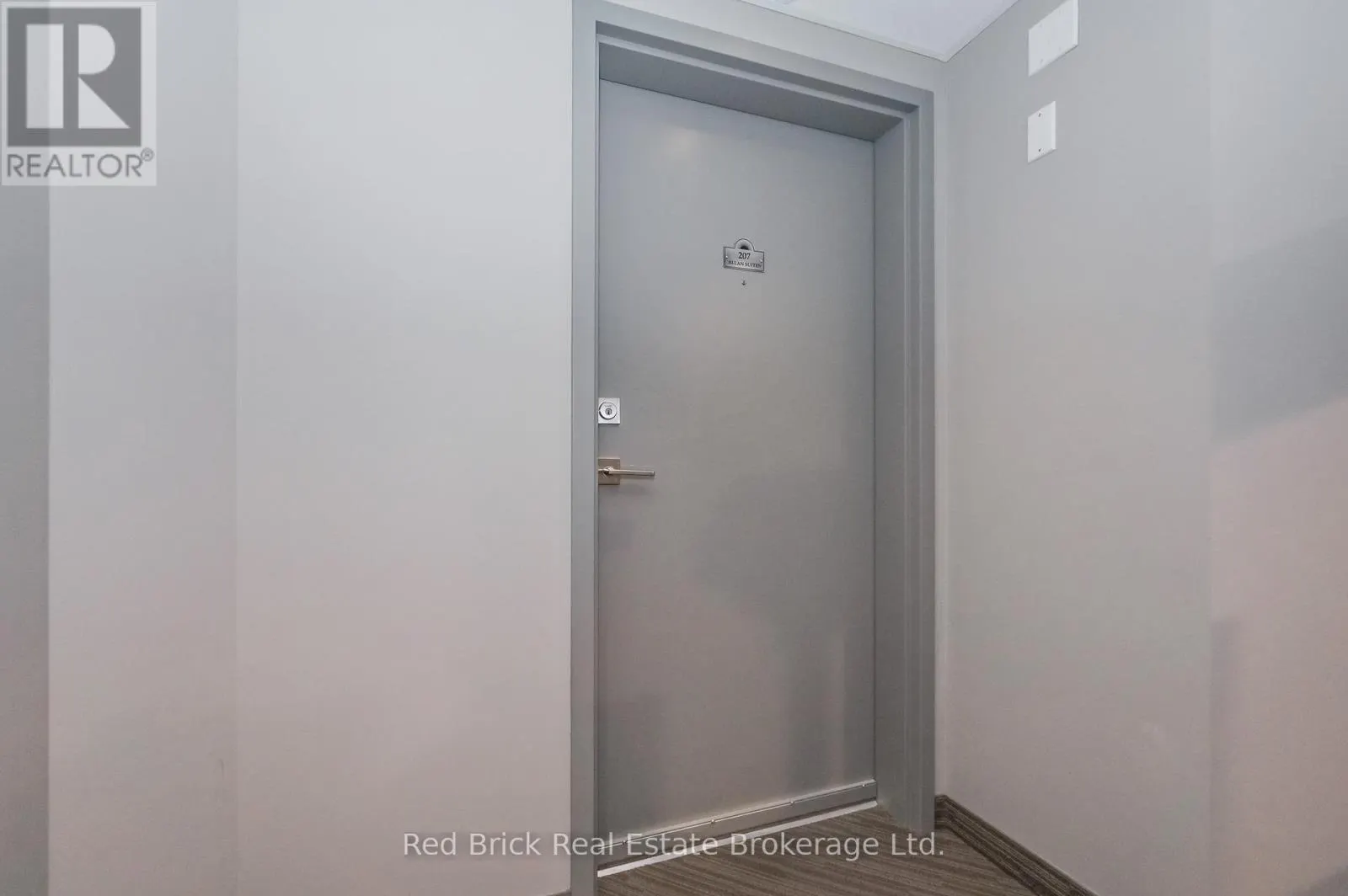 207 - 6492 GERRIE ROAD #207