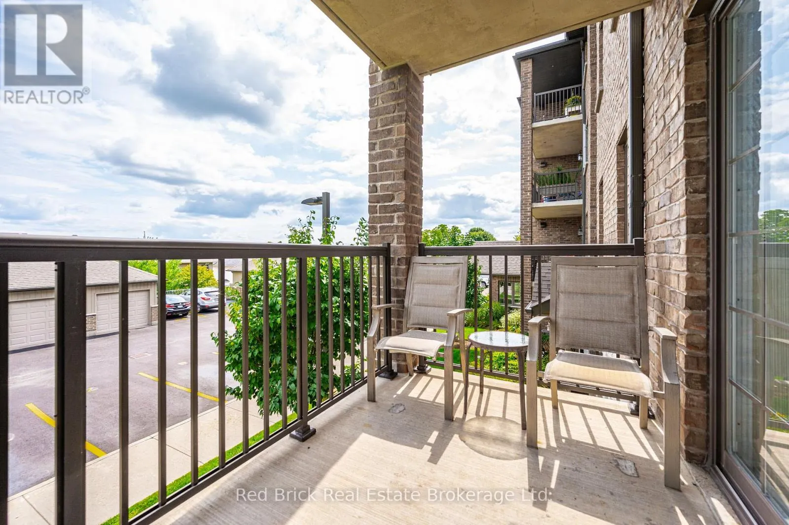 207 - 6492 GERRIE ROAD #207