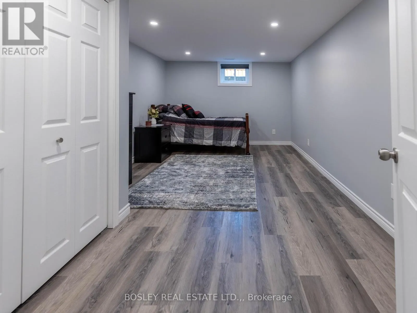 1180 SUNSET DRIVE