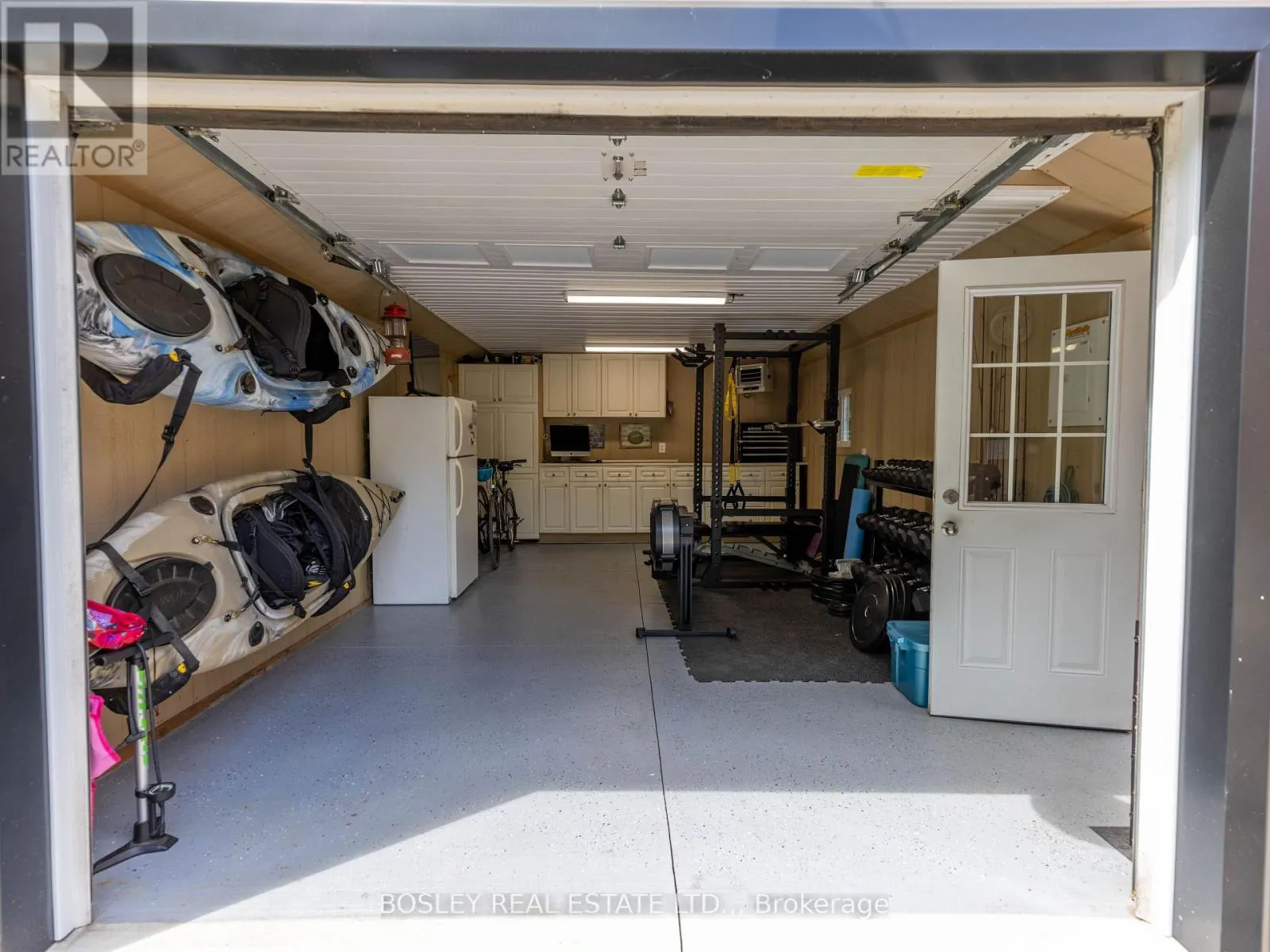 1180 SUNSET DRIVE