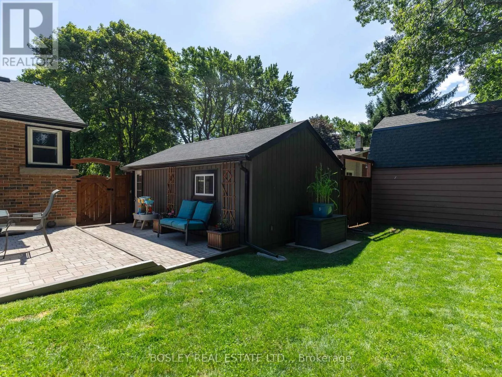 1180 SUNSET DRIVE
