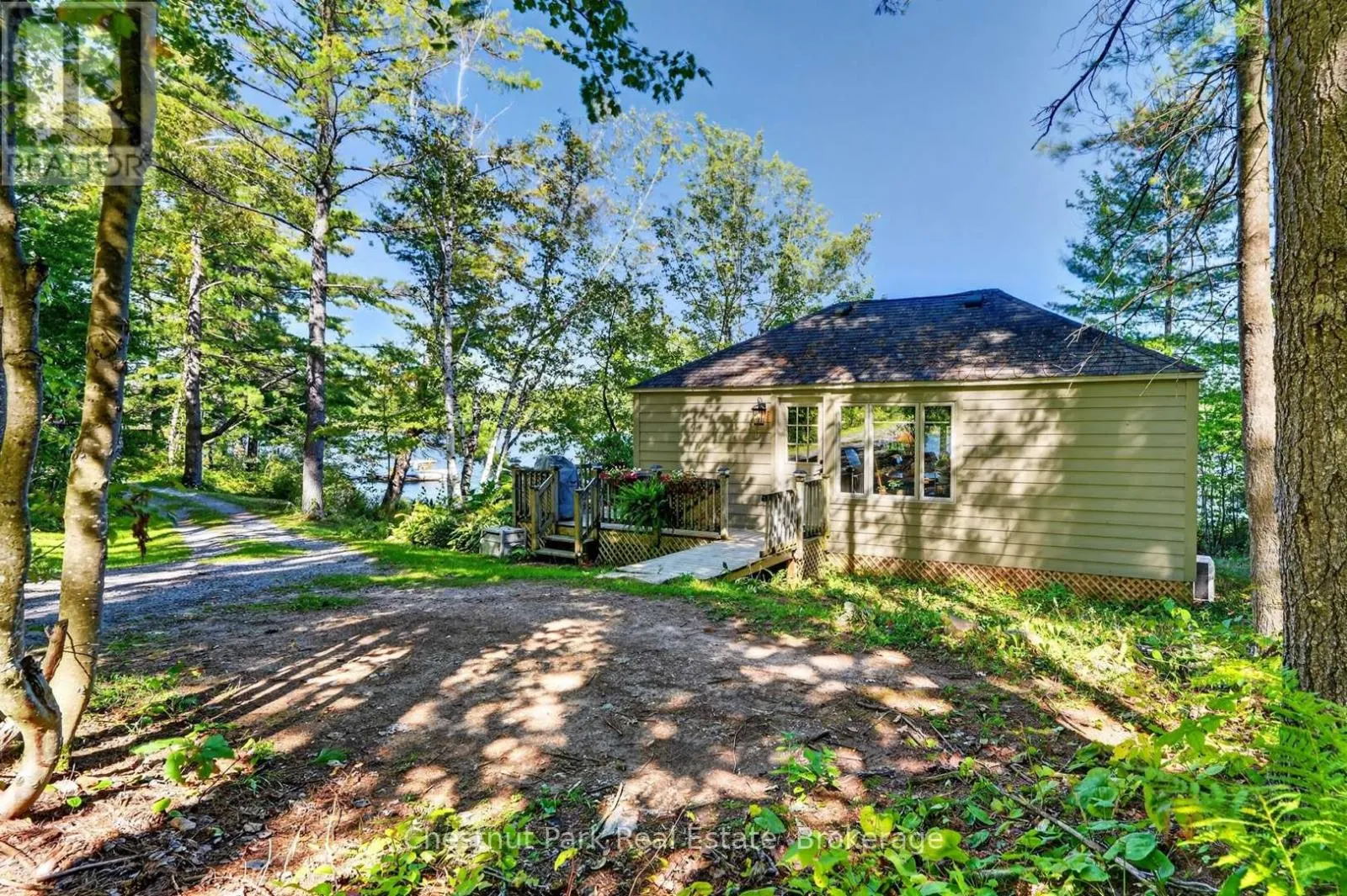 1048 NORA LANE